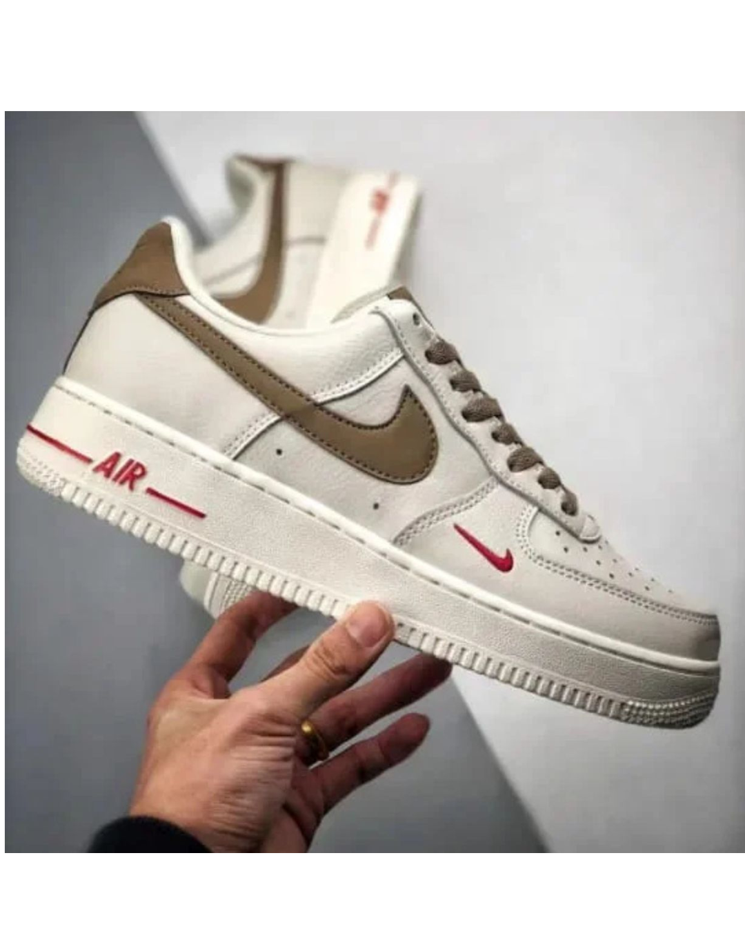 Me_n's Prem_ium White & Brown Low-Top Sneakers