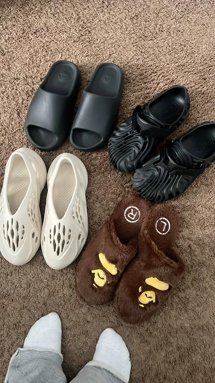 CLOGS & FLIPFLOPS