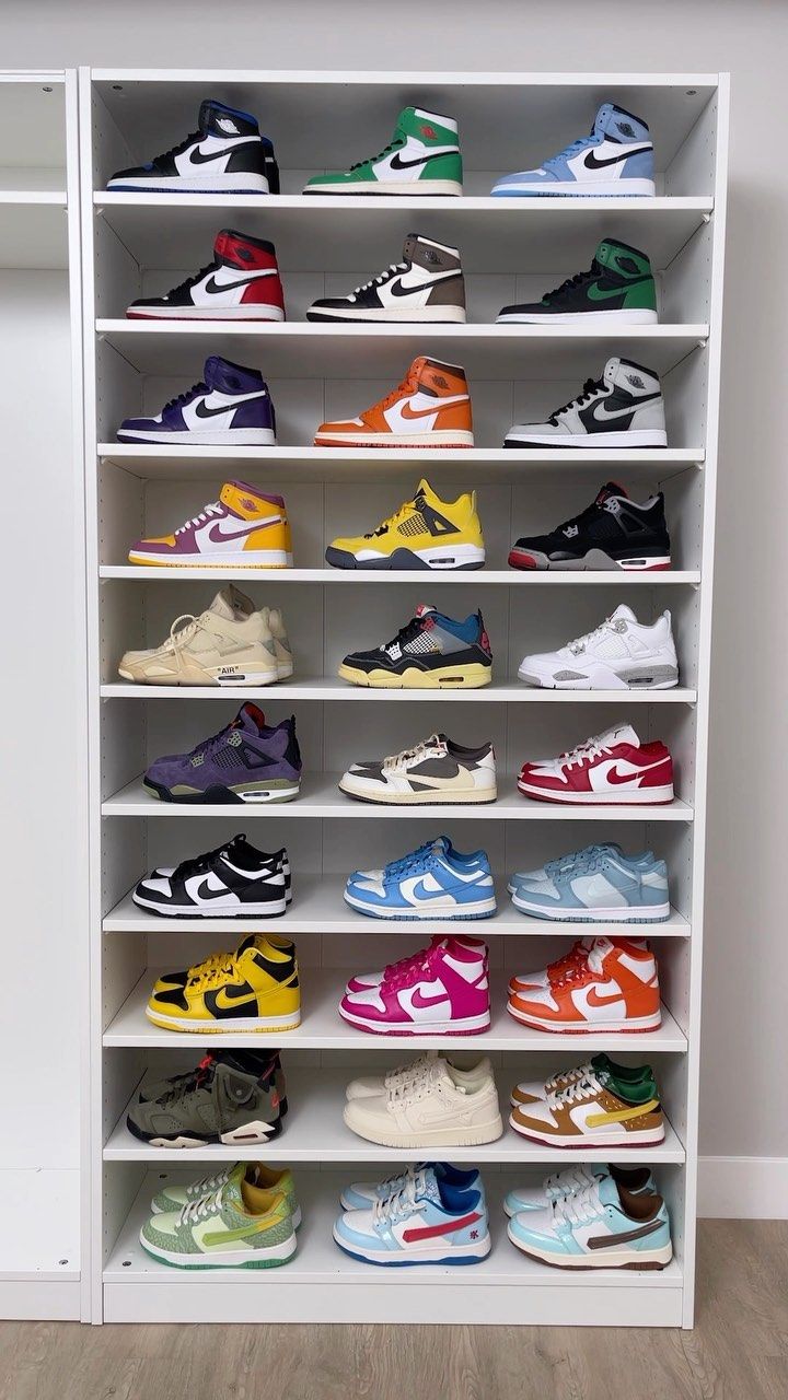 SNEAKERS