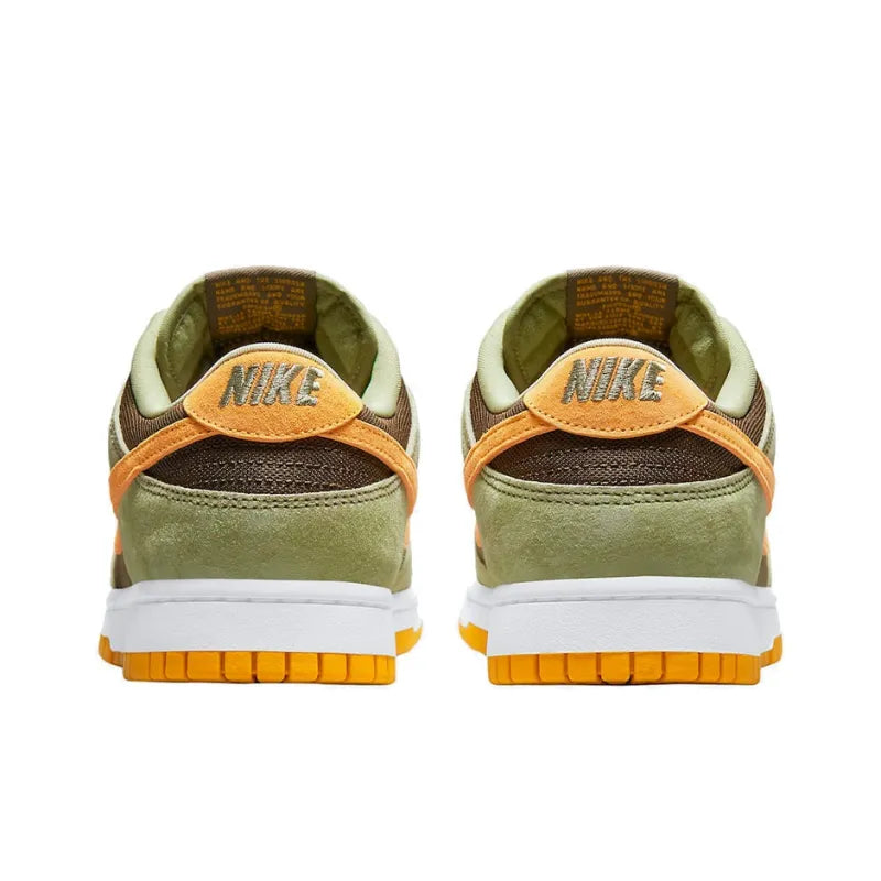 Ni_ke Dunk Low SE Dusty Olive