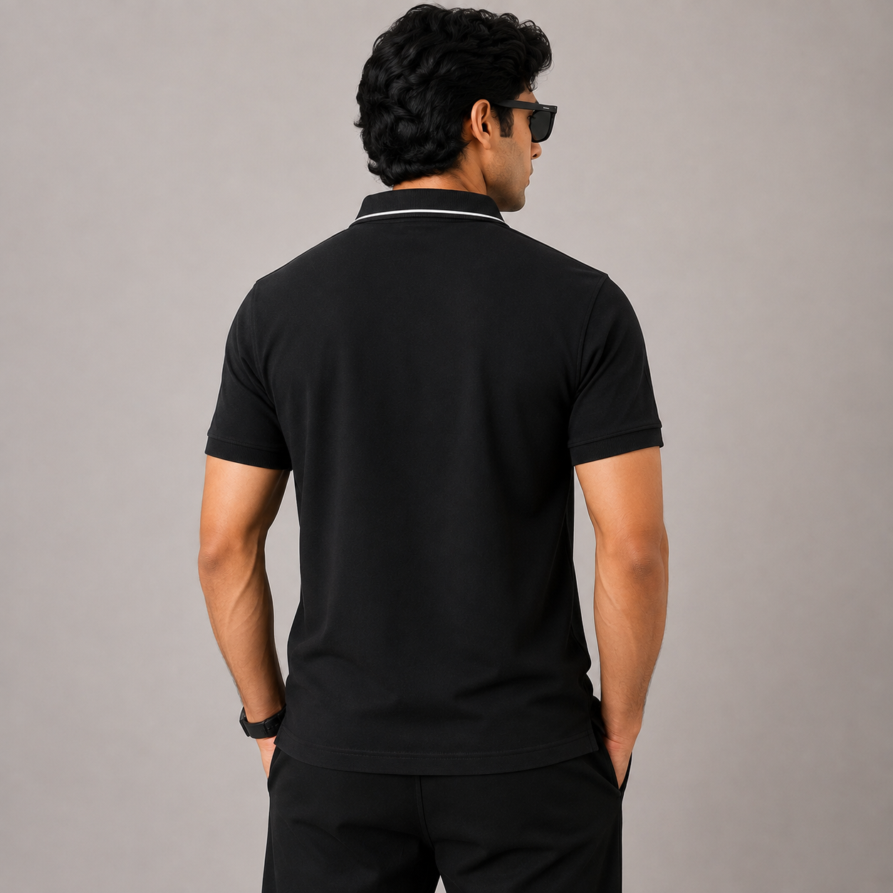 Po_lo Ral_ph Lau_ren Men’s Black Premium Polo T-Shirt – Red Signature Pony Logo & Contrast Collar