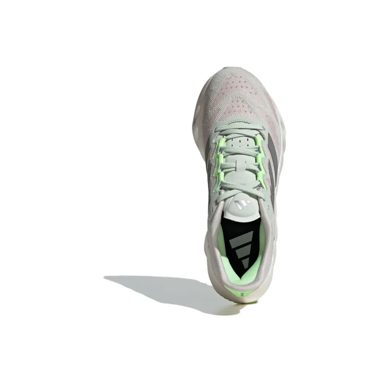 Adi_das Switch FWD cushioned, abrasion-resistant low-top casual running shoes for men in green and gray.