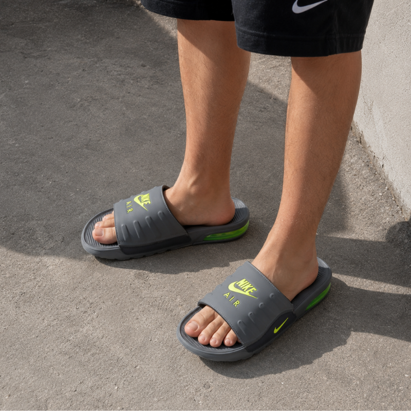 Ni_ke Air Max Camden Slide Slippers for Men