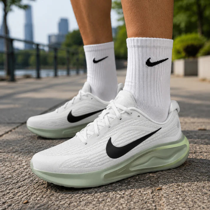 Ni_ke Journey Run Road Running Summit White Black