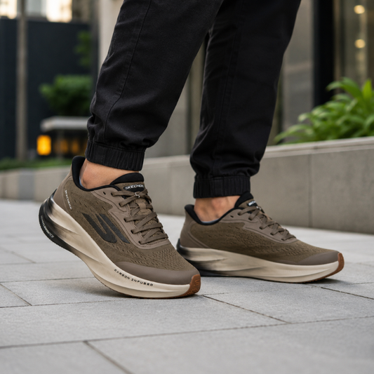 Ske_chers Hyper Burst Carbon Infused Men's Running Shoes – Taupe/Black