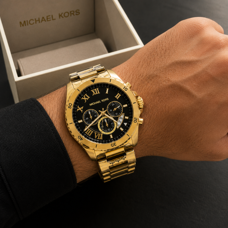 Mic_hael K_ors Men's Gold-Tone Black Dial Chronograph Luxury Watch