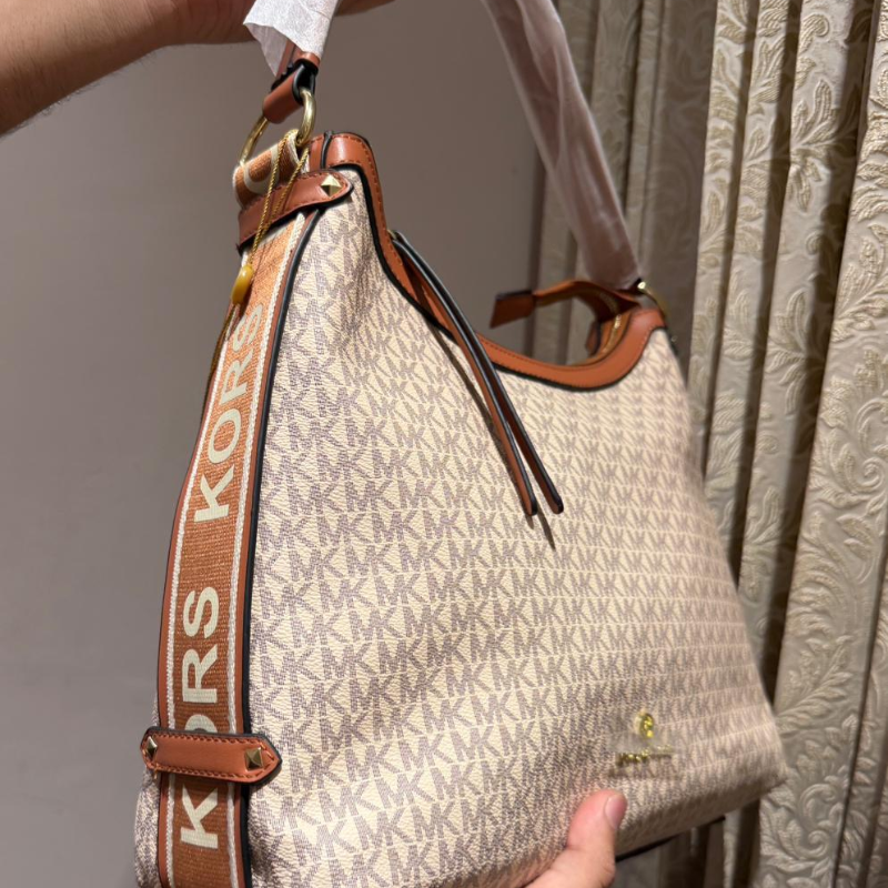 Mic_hael Kors Signature Monogram Shoulder Bag – Beige & Brown