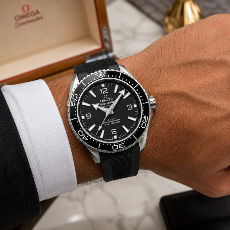 Om_ega Seamaster Professional Men's Black Dial Stainless Steel Diver Watch