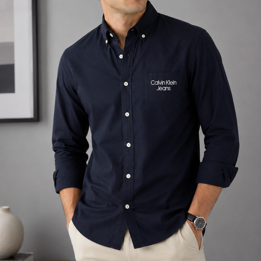 Ca_lvin Kle_in Jeans Men's Navy Blue Button-Down Cotton Casual Shirt with Embroidered Chest Pocket