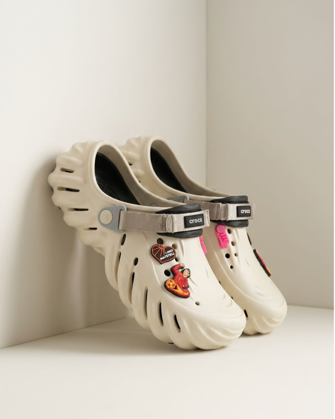 Prem_ium Chu_nky Clogs with Charms – Lightweight Comfort Slip-On Sandals