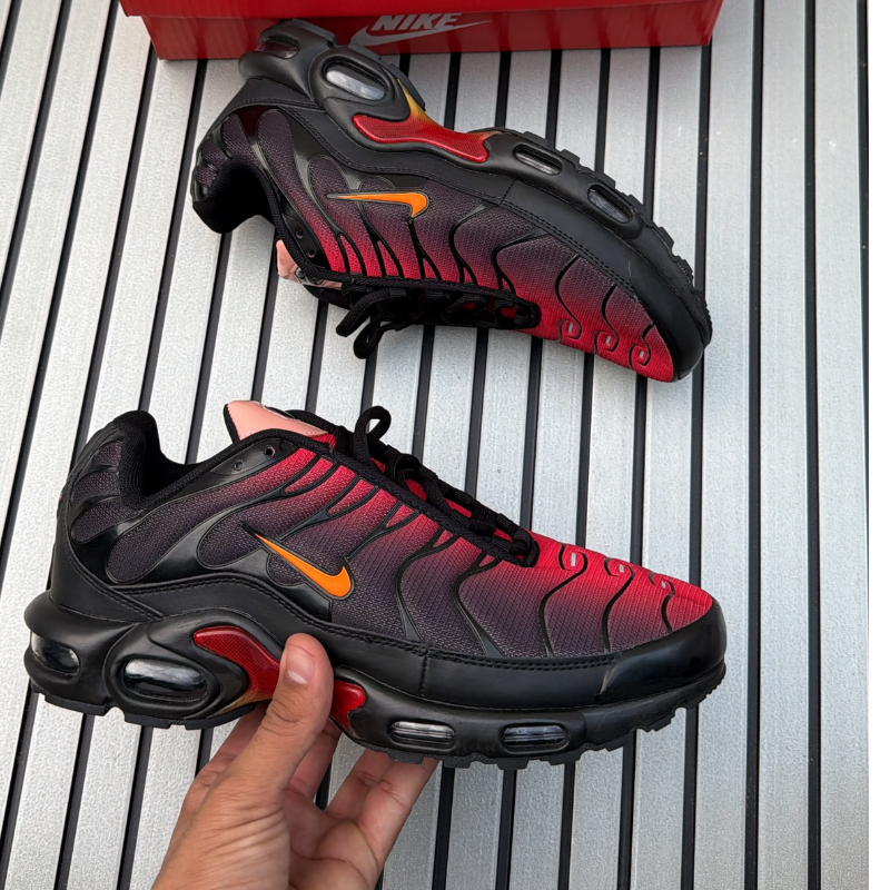 N_ike Air Max TN Premium Cushion Running Sneakers