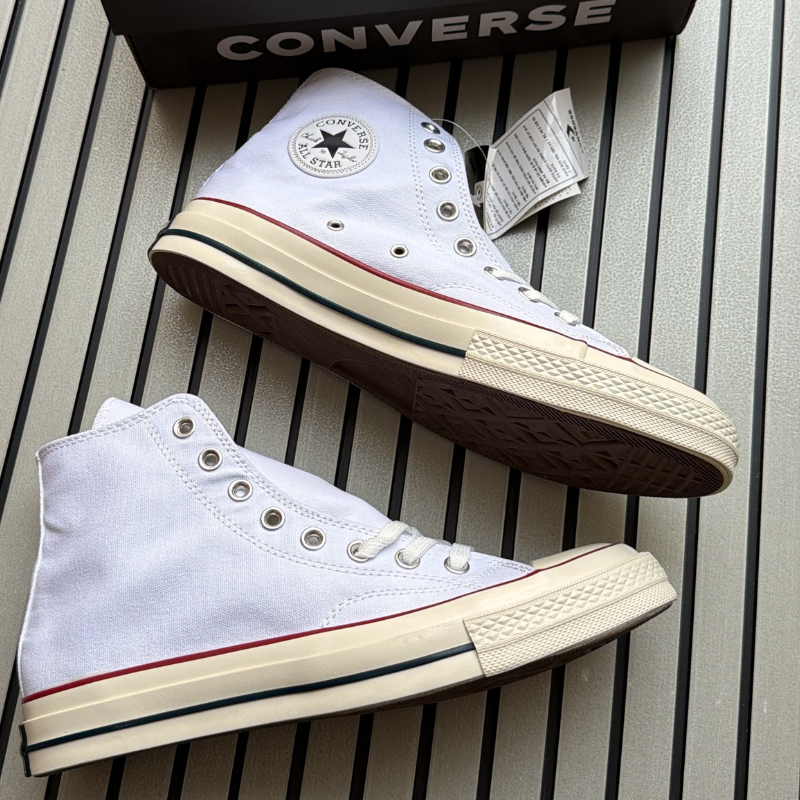 Con_verse Chuck 70 High Top Premium Canvas Sneakers
