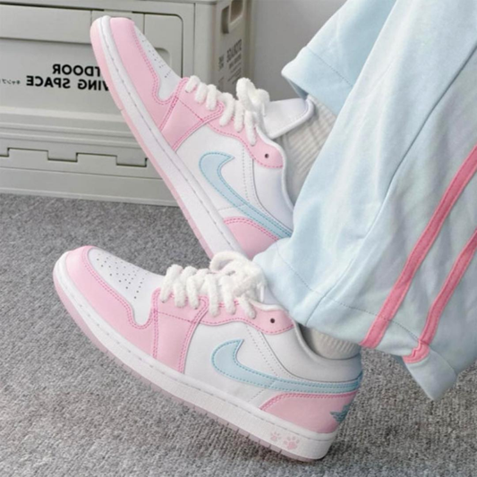 Jor_dan Cut Low Pink Sky Girls Sneakers
