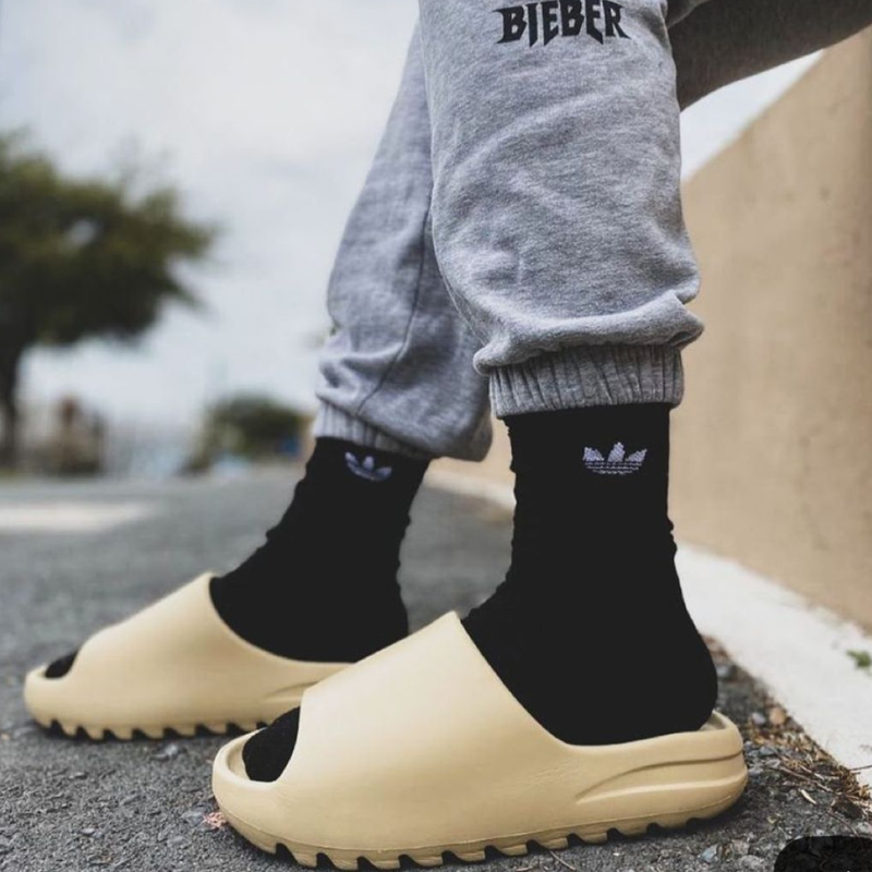Adi_das Yeezy Slide – White Edition | In Stock