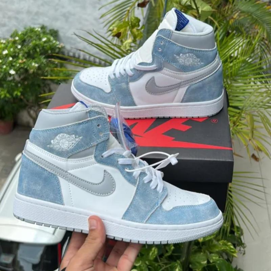 Ai_r Jor_dan 1 Retro High OG Hyper Royal Sneakers