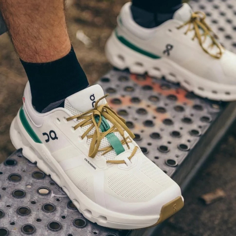 On Running Cloudrunner 2 Undyed Green