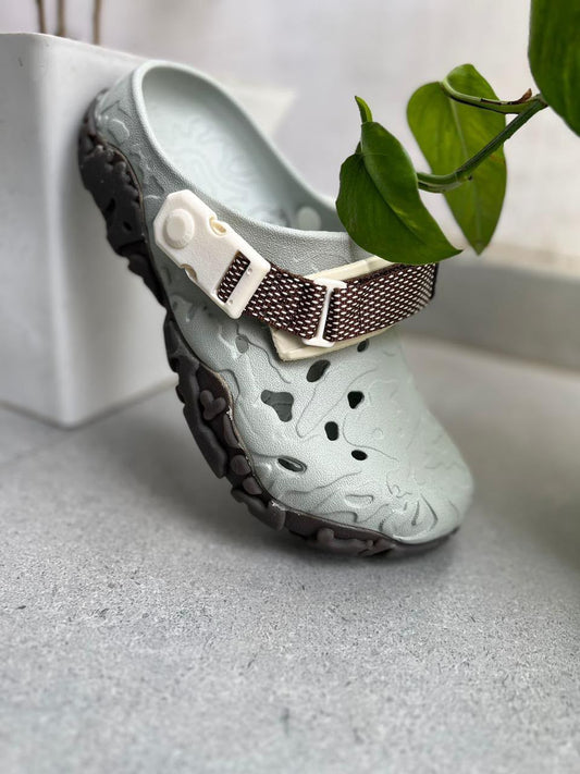 Crocs Atlas Premium Comfort Clogs – Lightweight Everyday Wear