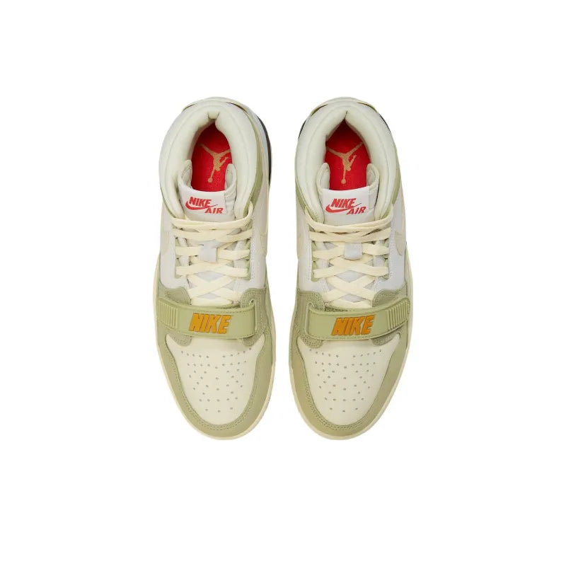 The Jor_dan Legacy 312 CNY "Year of the Rabbit" leather high-top vintage basketball shoe features versatile cushioning, anti-slip, and abrasion resistance. Men's White Green