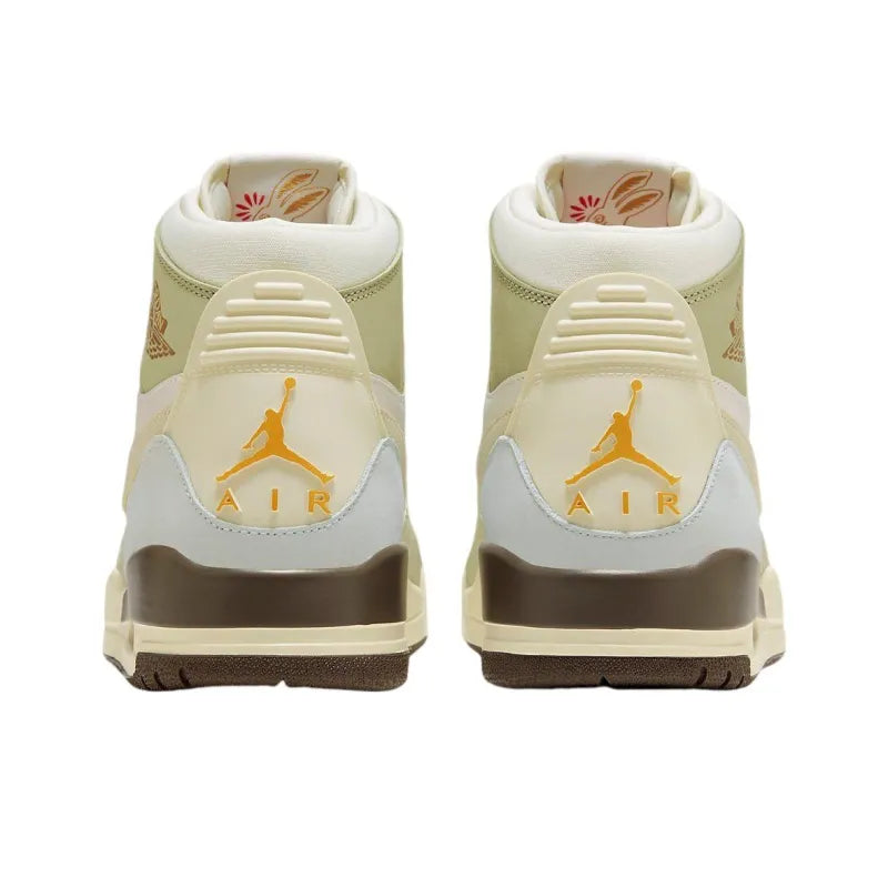 The Jor_dan Legacy 312 CNY "Year of the Rabbit" leather high-top vintage basketball shoe features versatile cushioning, anti-slip, and abrasion resistance. Men's White Green